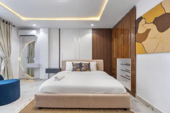 クリスプ ロイヤル ホテル