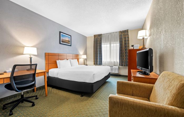 Quality Inn Dubuque on Hwy 20