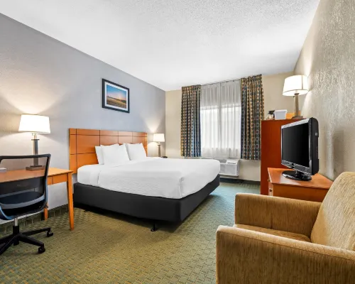 Quality Inn Dubuque on Hwy 20 Hotels in Dubuque