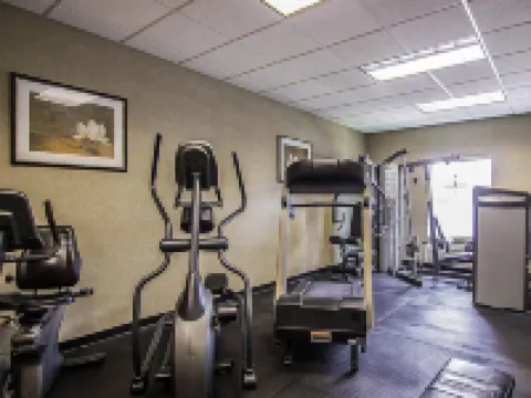 Quality Inn & Suites Fishkill South Near I-84 Hotels in Fishkill