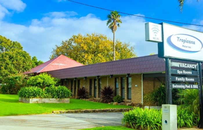 Tropicana Motor Inn