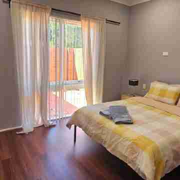 Quiet & Clean 2Br House Stay Rooms