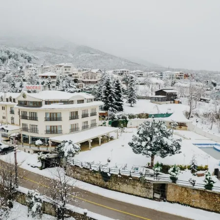 Motali Life Hotel