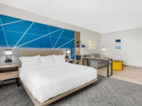 Comfort Suites Central Valley Hotels in Orange County