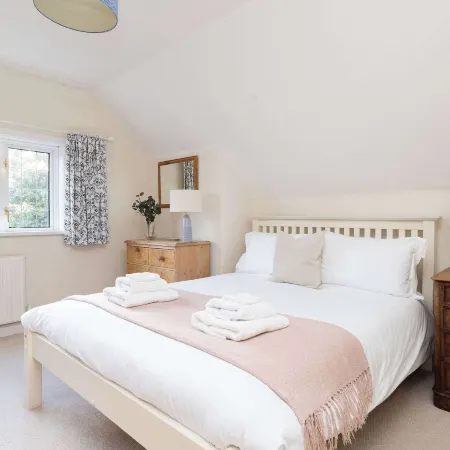 Spacious Coastal Family Home Sleeps 8