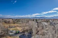 Large, Cozy Midway Studio w/ Mountain Views! -  Apartamentos vacacionales