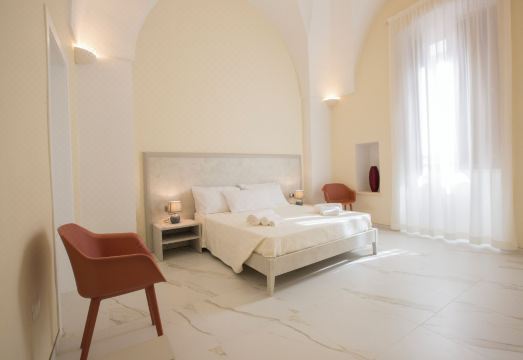 3. 레 두에 디모레..