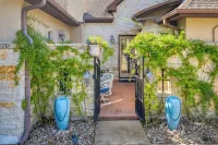 La Vita e Bella  Luxury Villa on Lake Travis /4  King Suites/ Epic Views/ - Villas