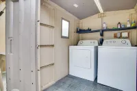 Dania Beach Home w/ Grill: 2 Mi to Boardwalk!