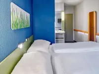 بي آند بي هوتل بريمين-سود Hotels near هِمِلِنجِن