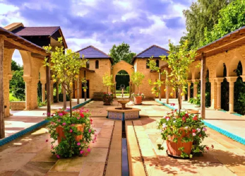 Cottage in Cotswolds With Private Pool Access Hotels in 