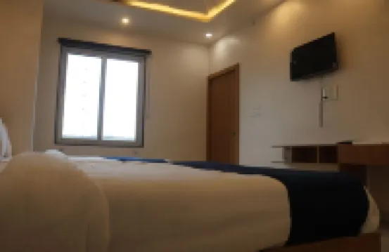 Hotel Lakhdatar