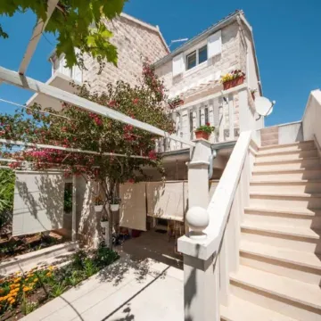 Apartment Anec