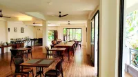 Kalimpong Bungalow - servizio colazione