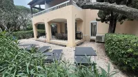 Superb  Air-Conditioned Apartment with Sea View and Swimming Pool in Sainte-Maxime