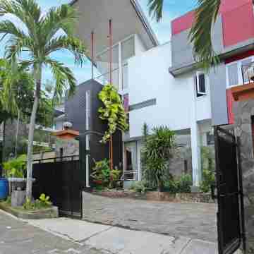 Capital O 91665 d'Prof Exclusive Guesthouse Hotel Exterior