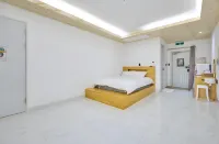 Epop Resort Pension