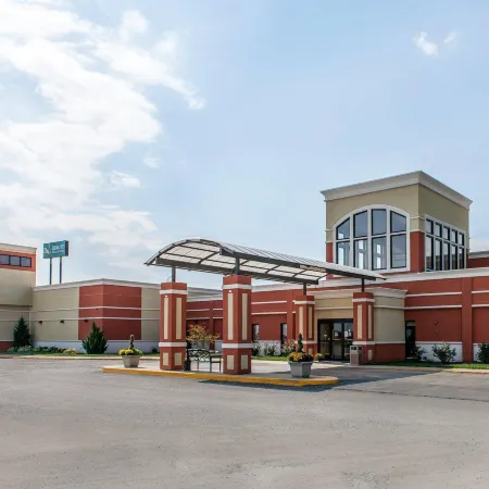 Quality Inn & Suites Mattoon South