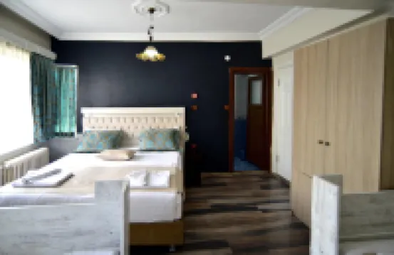 ホテル ハン バシリカ・シスタン周辺のホテル