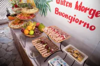 Hotel Petit Brussel - breakfast