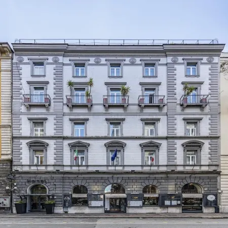 Hotel Diplomatic Отели рядом с достопримечательностью «Площадь Кавур»