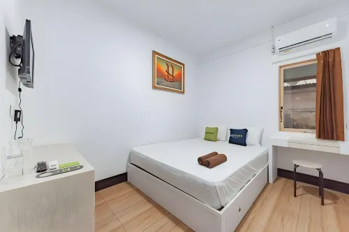 Urbanview Hotel Tropical Ketapang
