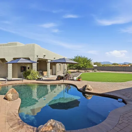 Alanamari Desert Estate, Pool, Spa, Casita 4 Bedroom Home