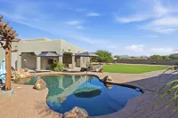 Alanamari Desert Estate, Pool, Spa, Casita 4 Bedroom Home - balcony