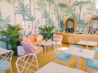 Pavilion Hotel Hotels in Avalon