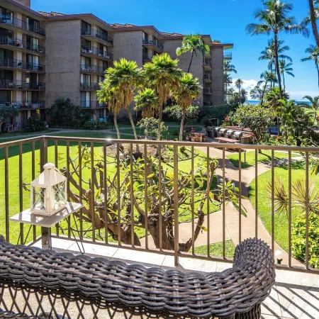 Oceanfront Penthouse Vistas