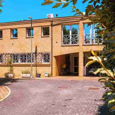 LHE Forli Living 68 Hotel Exterior