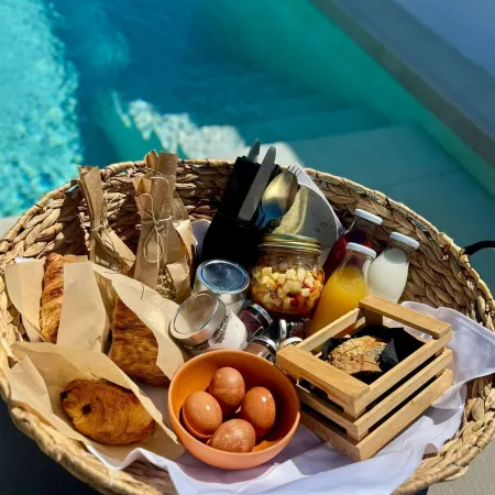 Ezio Bo Luxury Living