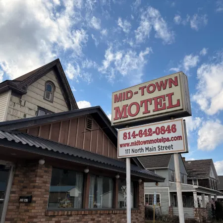 Midtown Motel