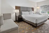 Holiday Inn & Suites DALLAS-ADDISON by IHG