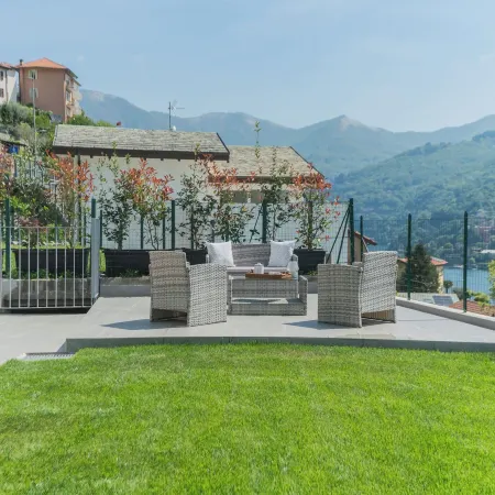 Villa Caterina–Lake View Terrace and Garden