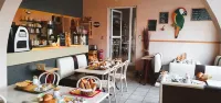 Hôtel Orange Marine - Breakfast