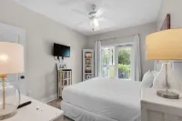 Pet-friendly 3BR Cottage in Seacrest w/ Pool & Private Beach Access - 3-Star
