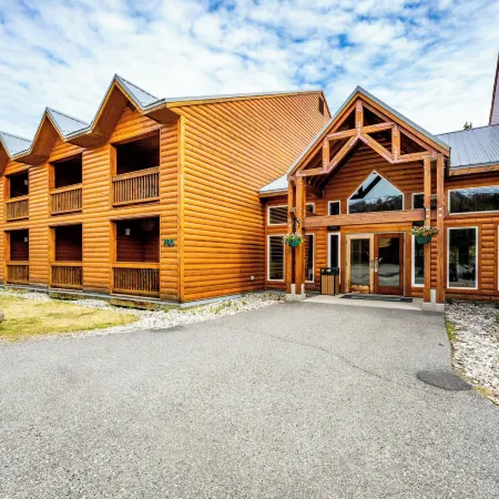 Denali Park Village