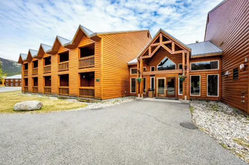 Denali Park Village
