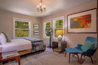 Red Elephant 4BR - Fire Pit - River & Downtown