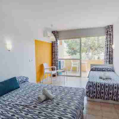 Alper Apartments Rooms