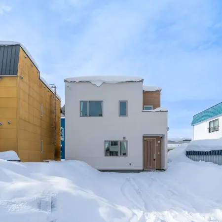 BEAR CUB HOTEL