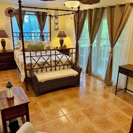 Beach+Dock+Pool with Heater & Chiller +Pets+Firepit+TiKiBar+Generous Parking