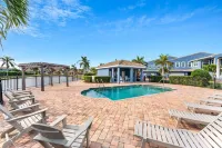 114 Mediterranean Way - spa