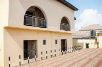 Cedar Suites - 2-Star