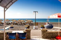 Stavros Beachfront Domes by Booking Kottas