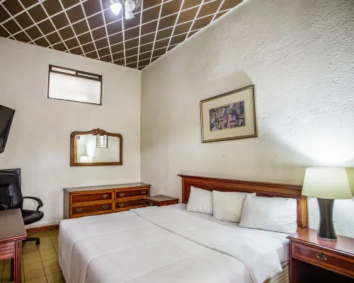 Hotel Urdiñola Saltillo サルティーヨのホテル