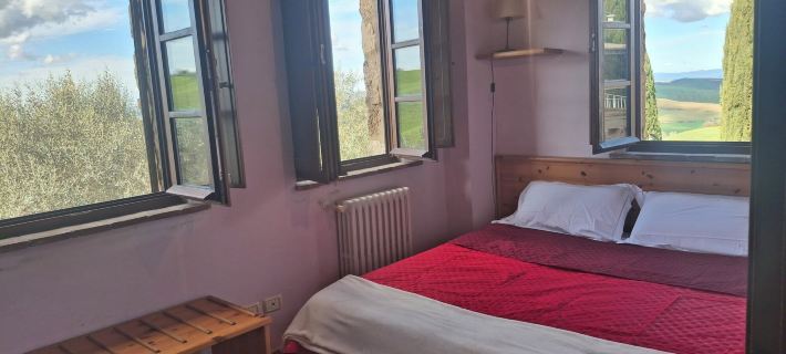 House with Private Garden in the Crete Senesi Hotels in Asciano