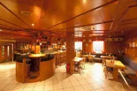 Arthotel Ambassador Wiesbaden - Free Parking - breakfast