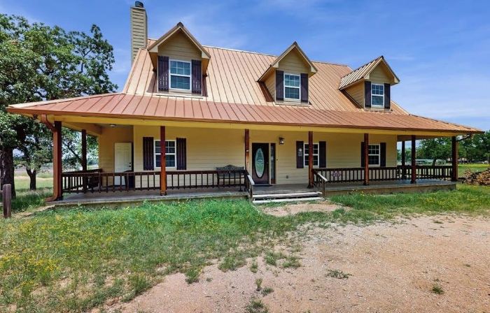 Waterfront Home With Kayak, View, Fire Pit & Wifi - Dog-friendly